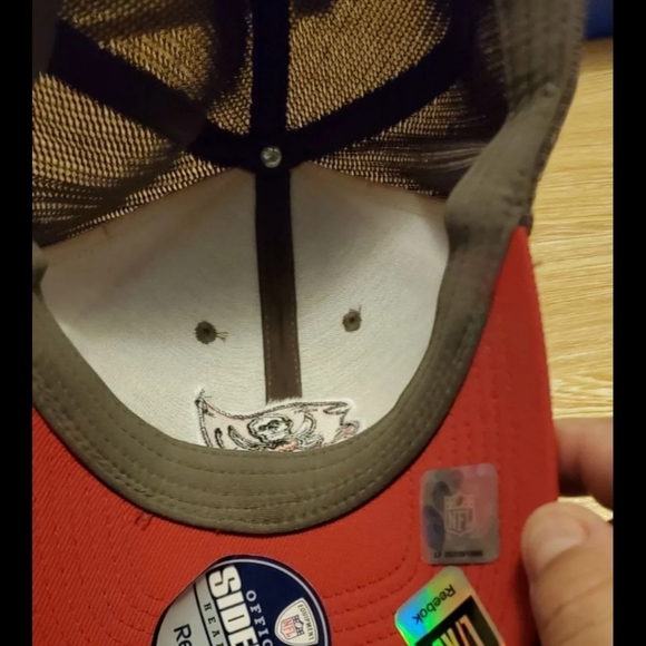 Tampa Bay Buccaneers Josh McCown QB 2014 Autographed Reebok Fitted Hat L/XL - Picture 2 of 4